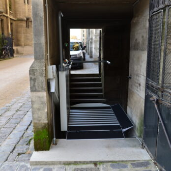 Plataforma salvaescaleras recta modelos SH200/300i
